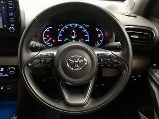 2020 Toyota Yaris - Thumbnail