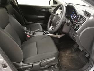 2021 Honda Grace - Thumbnail