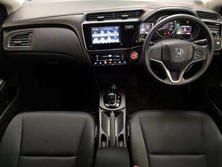 2021 Honda Grace - Thumbnail