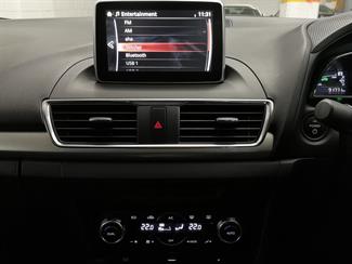 2014 Mazda Axela - Thumbnail
