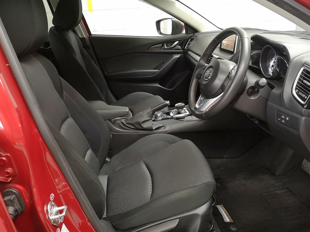 2014 Mazda Axela