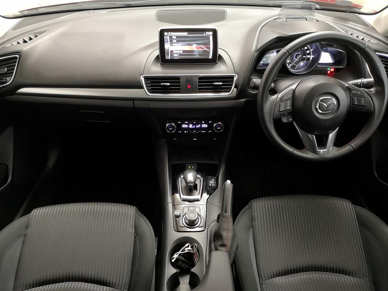 2014 Mazda Axela