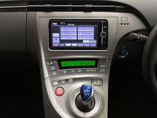 2014 Toyota Prius - Thumbnail