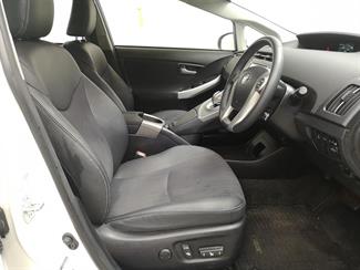 2014 Toyota Prius - Thumbnail