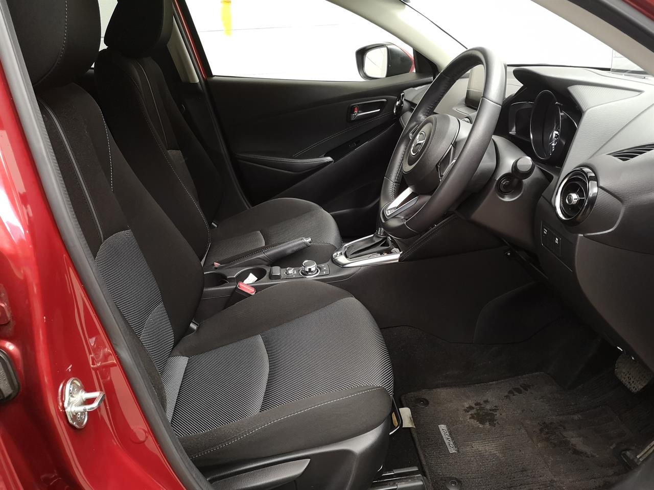 2017 Mazda Demio