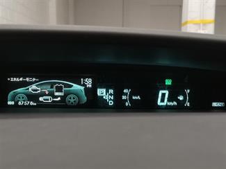 2015 Toyota Prius - Thumbnail