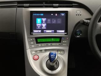 2015 Toyota Prius - Thumbnail