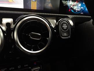 2020 Mercedes-Benz A 180 - Thumbnail