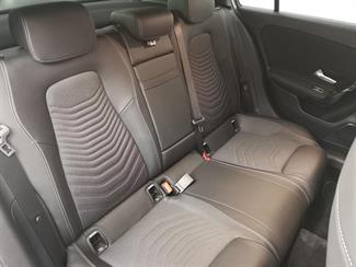 2020 Mercedes-Benz A 180 - Thumbnail