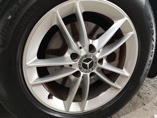 2020 Mercedes-Benz A 180 - Thumbnail