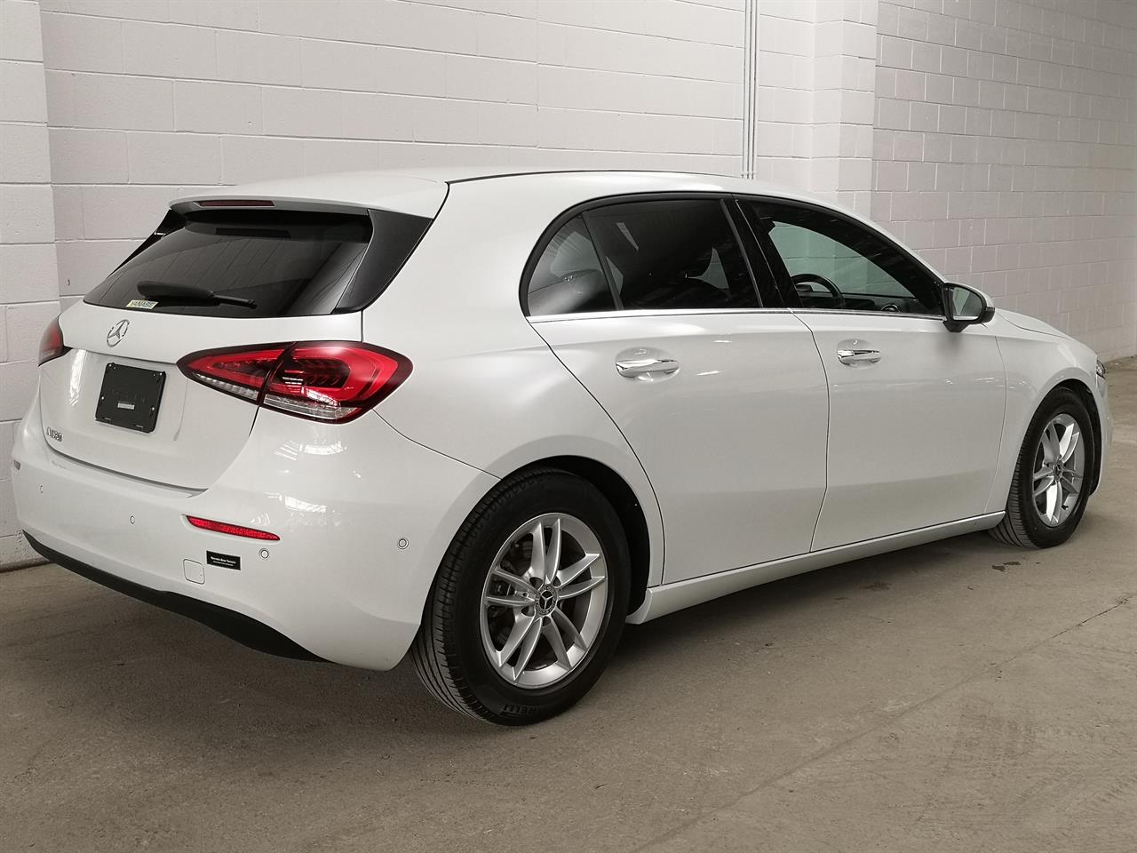 2020 Mercedes-Benz A 180