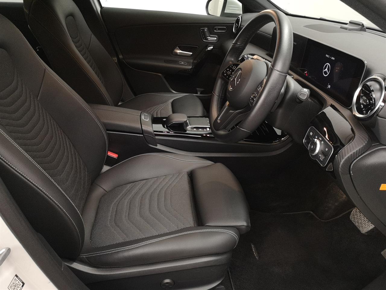 2020 Mercedes-Benz A 180