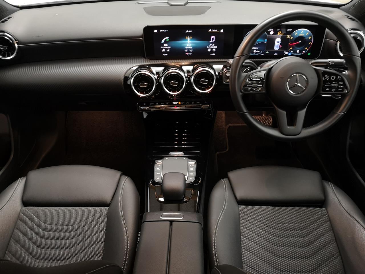 2020 Mercedes-Benz A 180