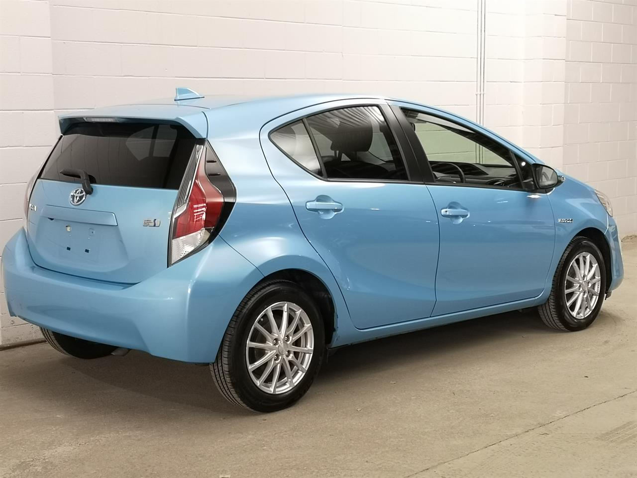 2015 Toyota Aqua
