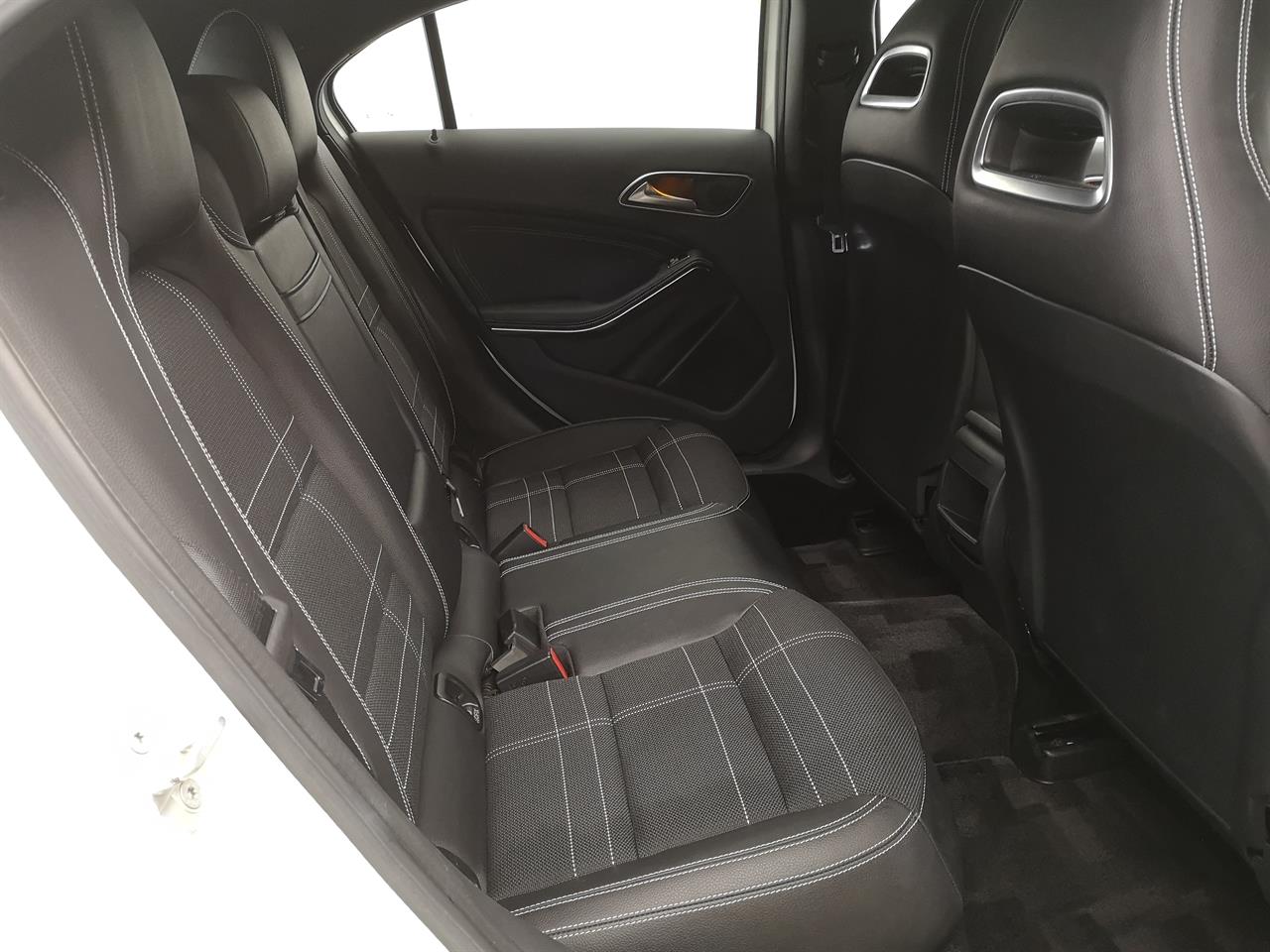 2013 Mercedes-Benz A 180