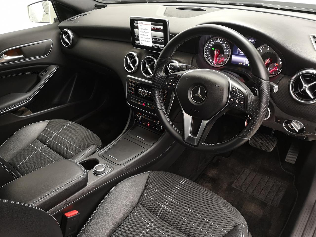 2013 Mercedes-Benz A 180