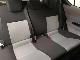 2012 Toyota Aqua - Thumbnail