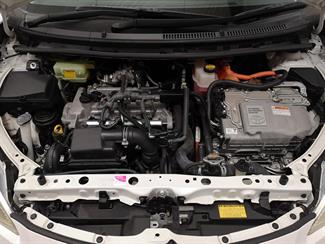 2012 Toyota Aqua - Thumbnail