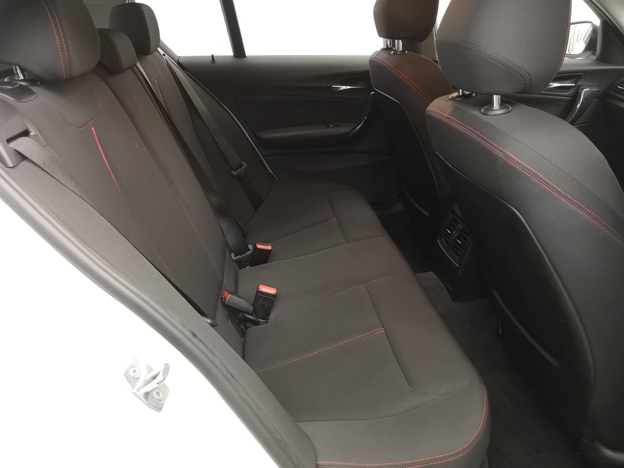 2015 BMW 116i