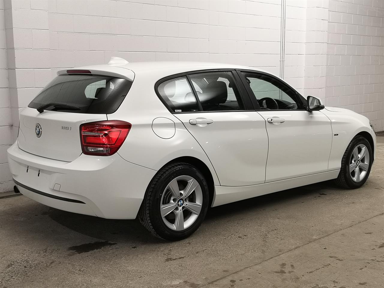 2015 BMW 116i