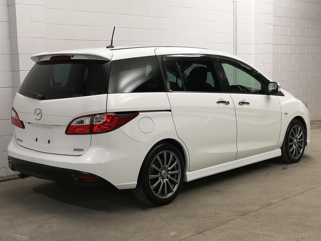 2014 Mazda Premacy