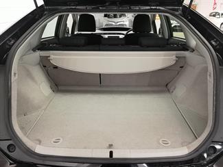 2015 Toyota Prius - Thumbnail