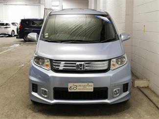 2013 Honda Freed - Thumbnail