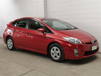 2012 Toyota Prius - Thumbnail