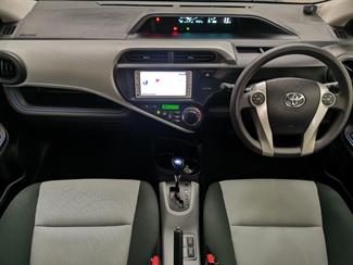 2014 Toyota Aqua - Thumbnail