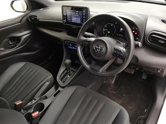 2020 Toyota Yaris - Thumbnail
