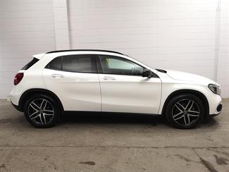 2019 Mercedes-Benz GLA 250 - Thumbnail