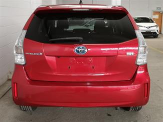 2012 Toyota Prius - Thumbnail