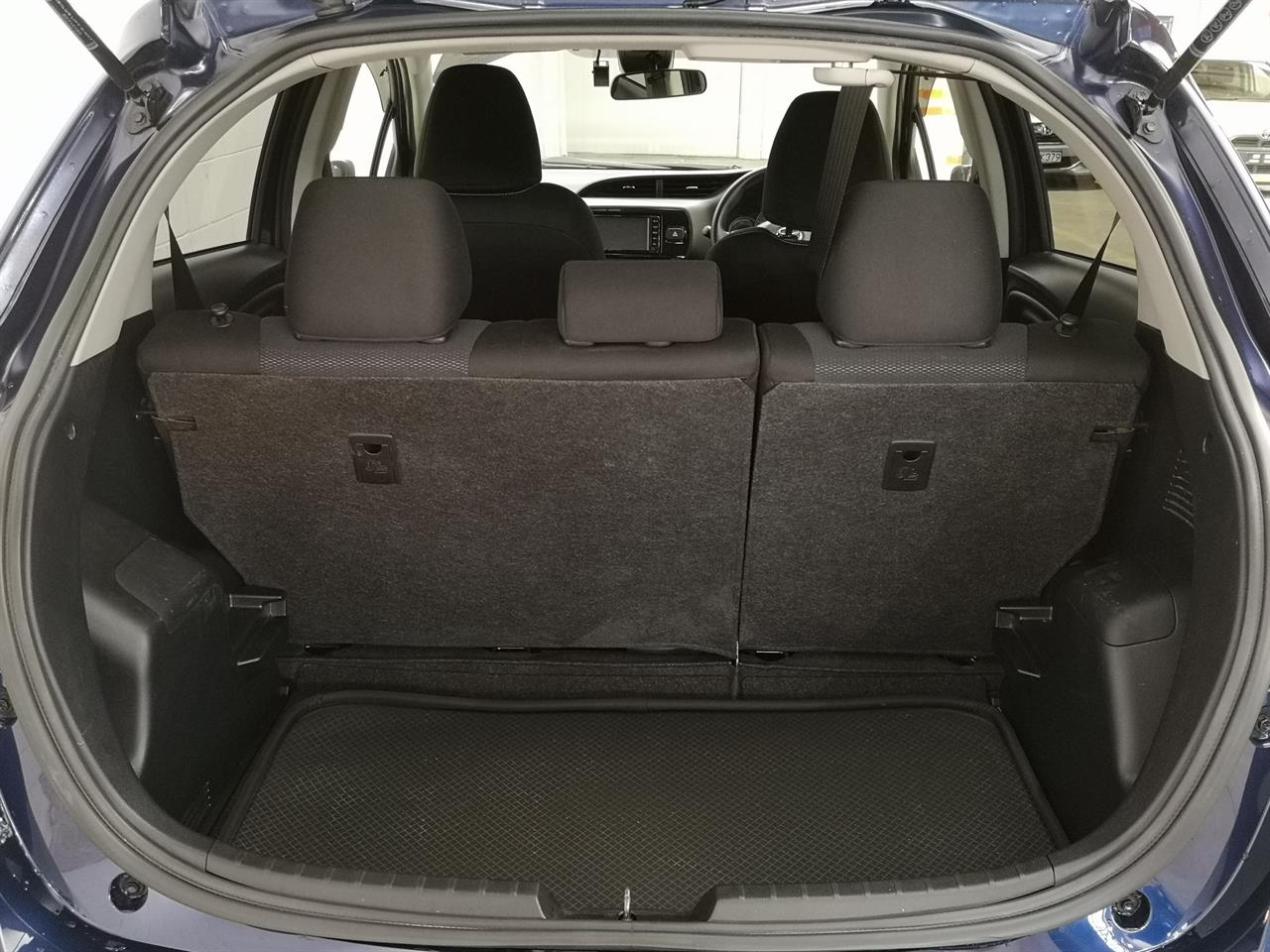 2017 Toyota Vitz