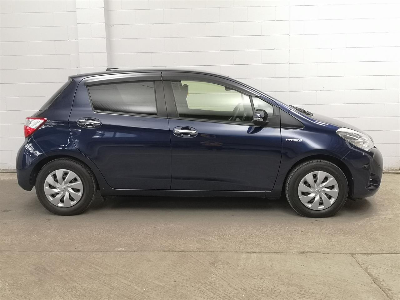 2017 Toyota Vitz