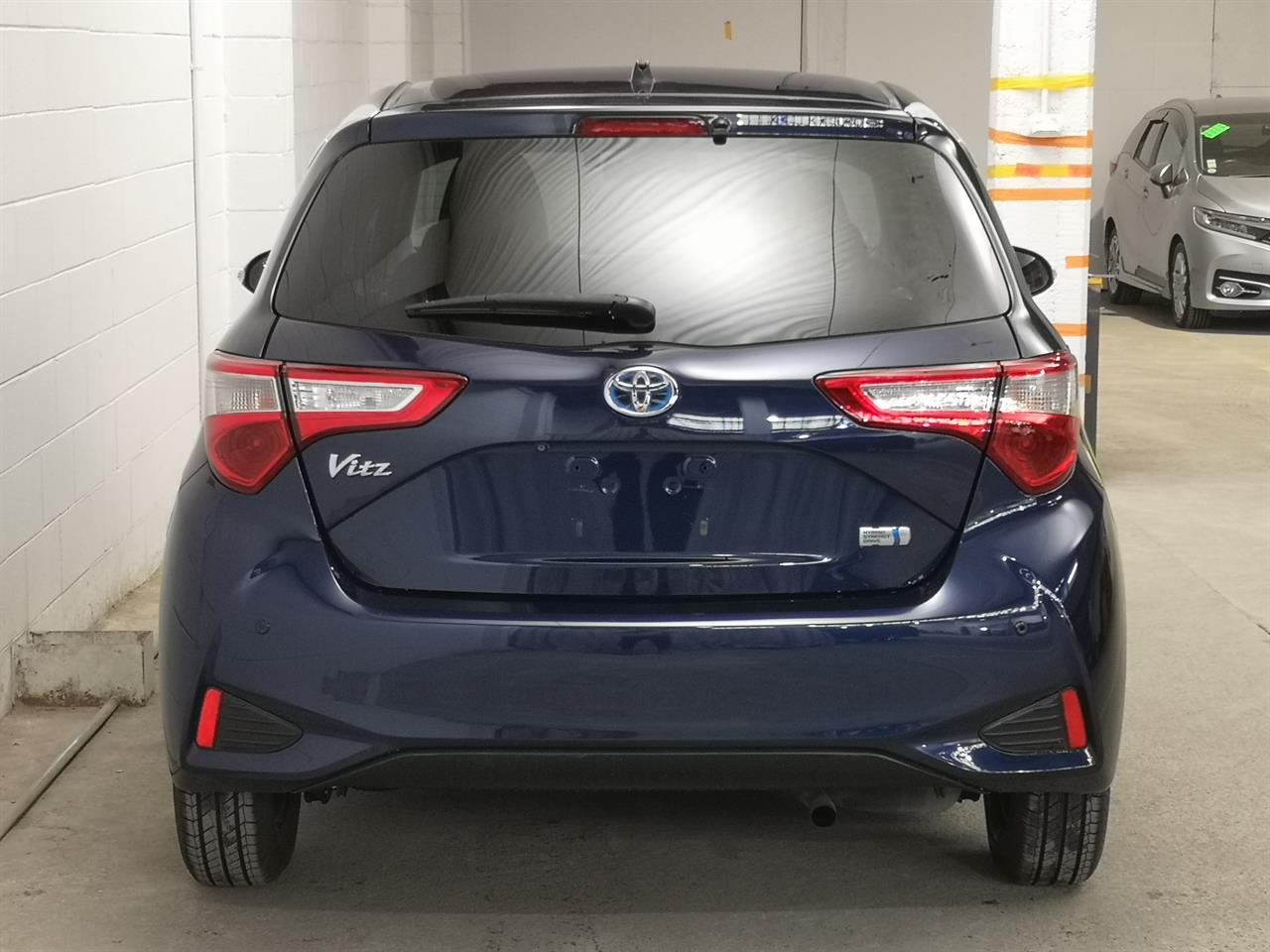 2017 Toyota Vitz