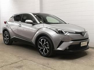 2017 Toyota C-HR - Thumbnail
