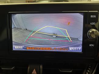 2017 Toyota C-HR - Thumbnail