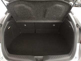 2017 Toyota C-HR - Thumbnail