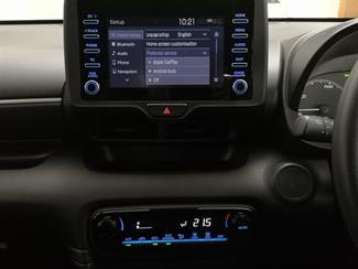 2023 Toyota Yaris - Thumbnail