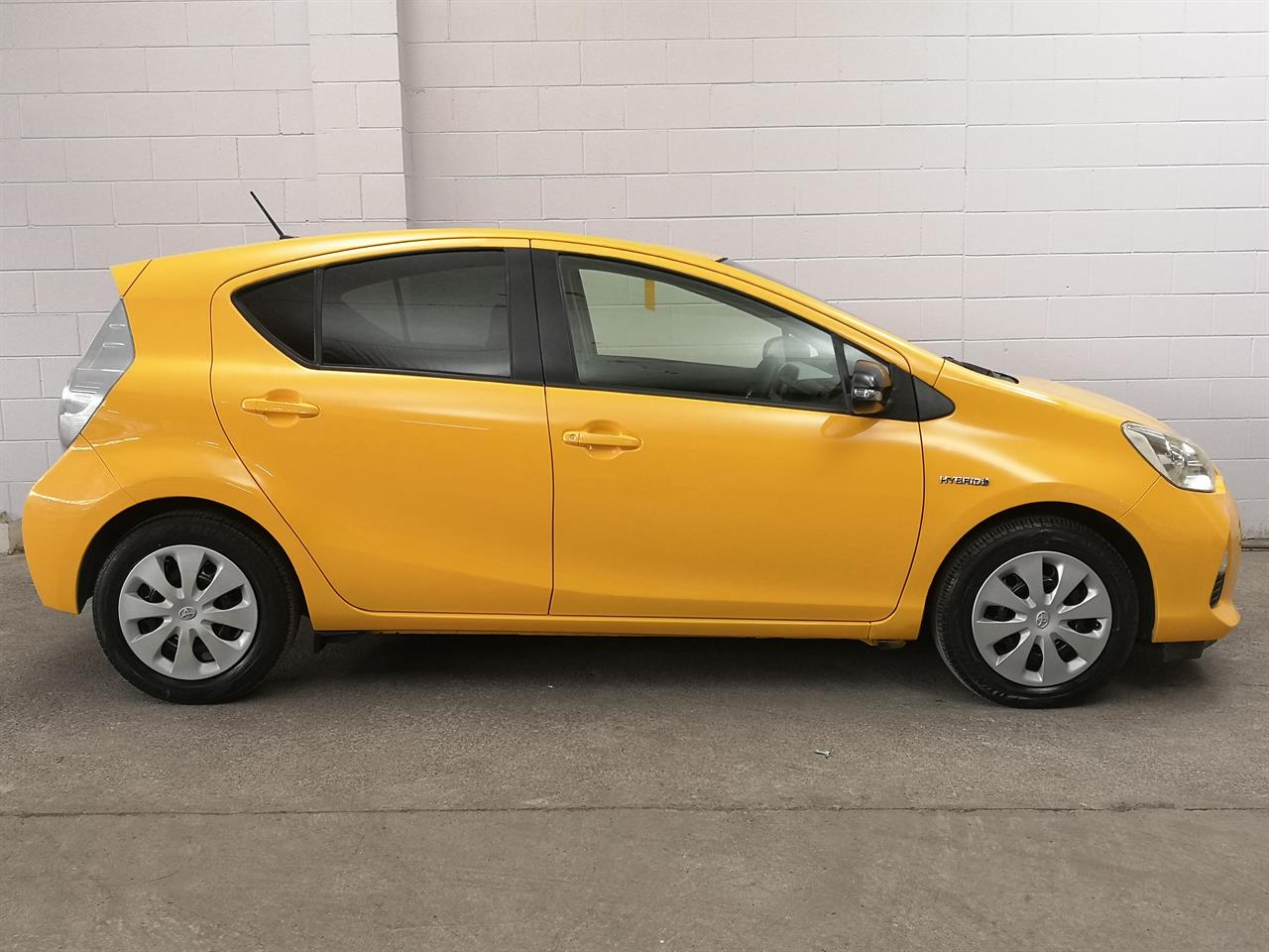 2013 Toyota Aqua