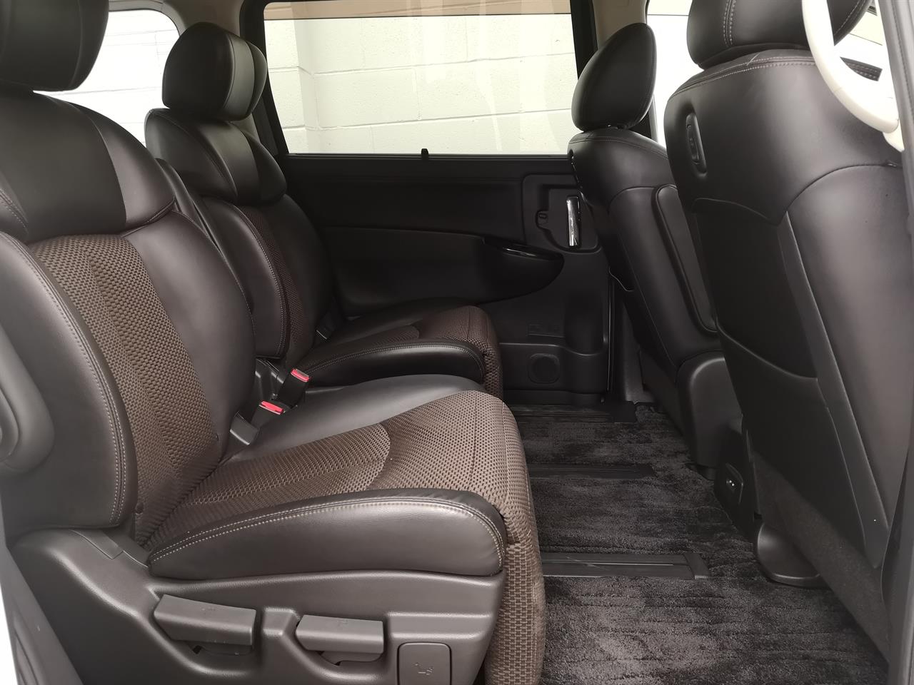 2012 Nissan Elgrand