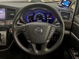 2012 Nissan Elgrand - Thumbnail