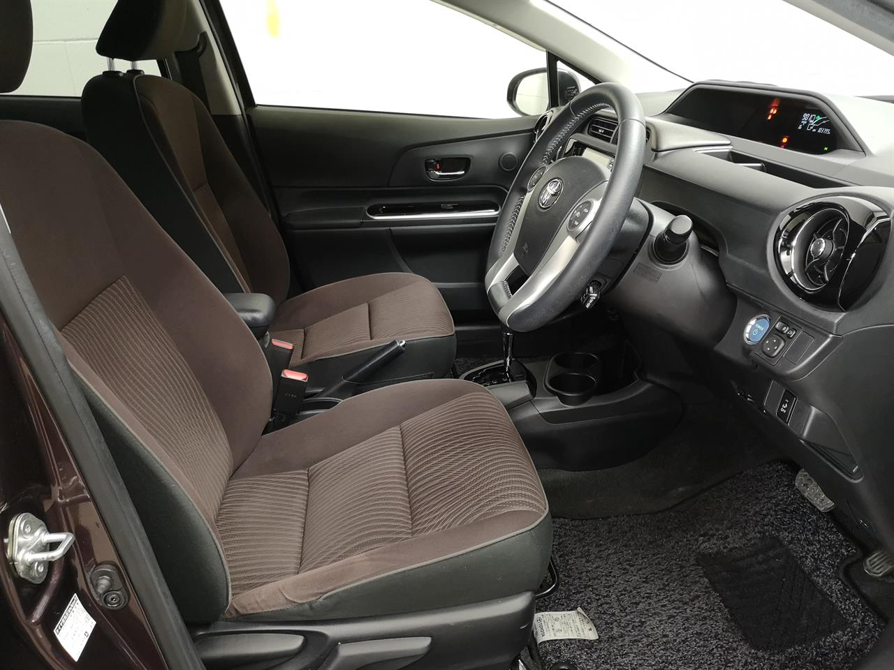 2015 Toyota Aqua