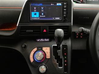 2015 Toyota Sienta - Thumbnail