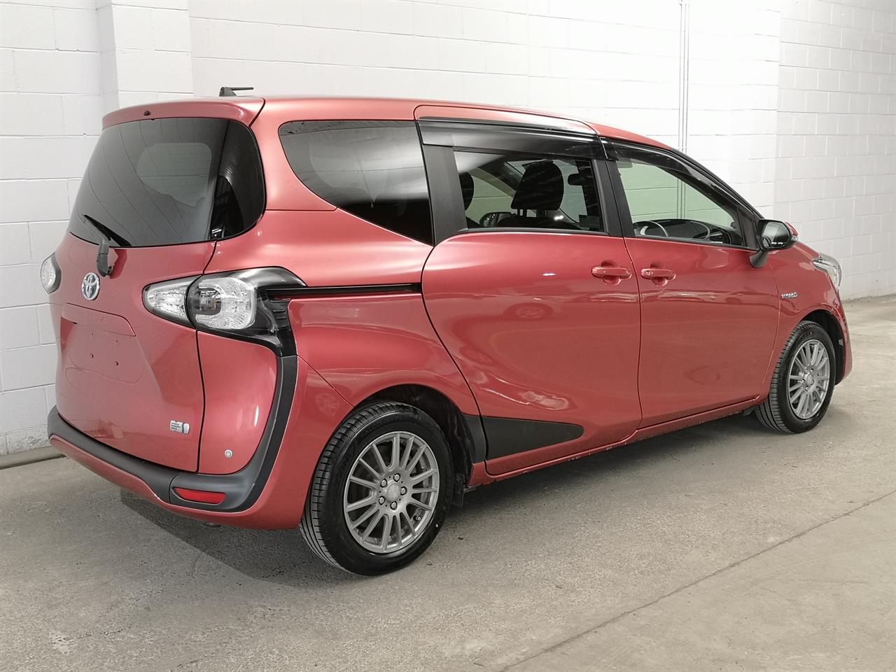 2015 Toyota Sienta