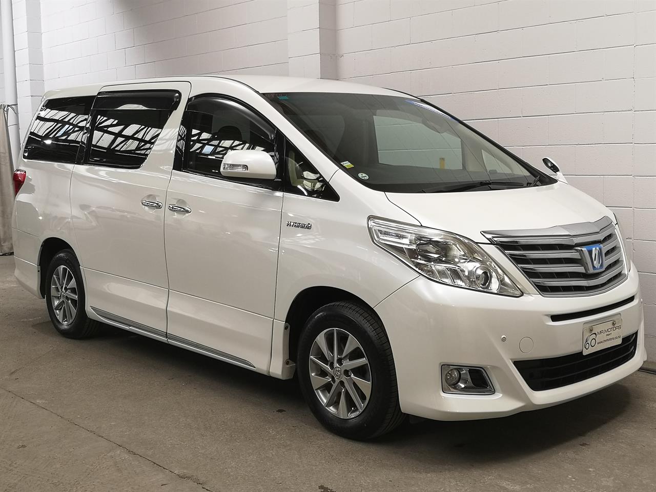 2012 Toyota Alphard