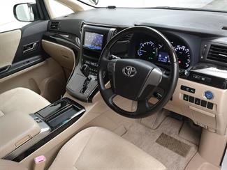 2012 Toyota Alphard - Thumbnail
