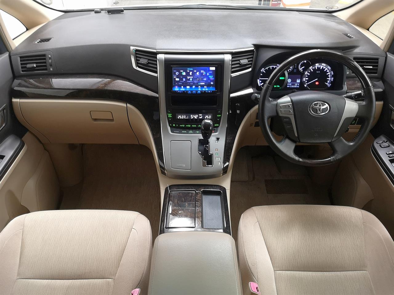2012 Toyota Alphard