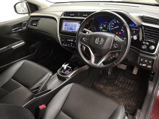 2015 Honda Grace - Thumbnail