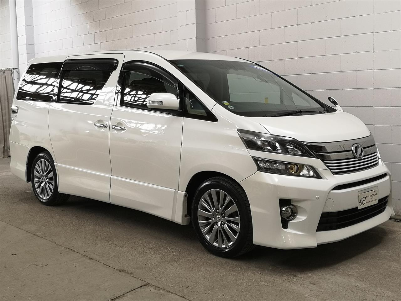 2013 Toyota Alphard